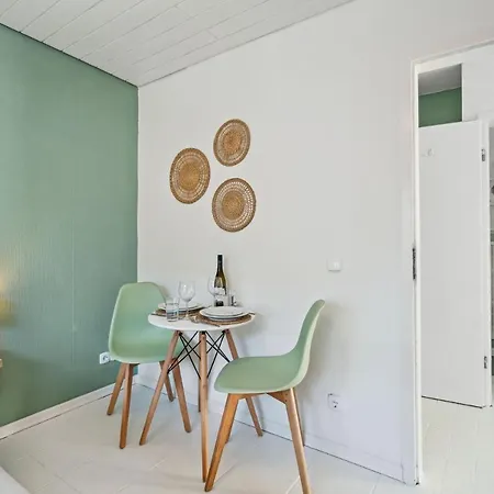 Moderne, Gemuetliche In Διαμέρισμα